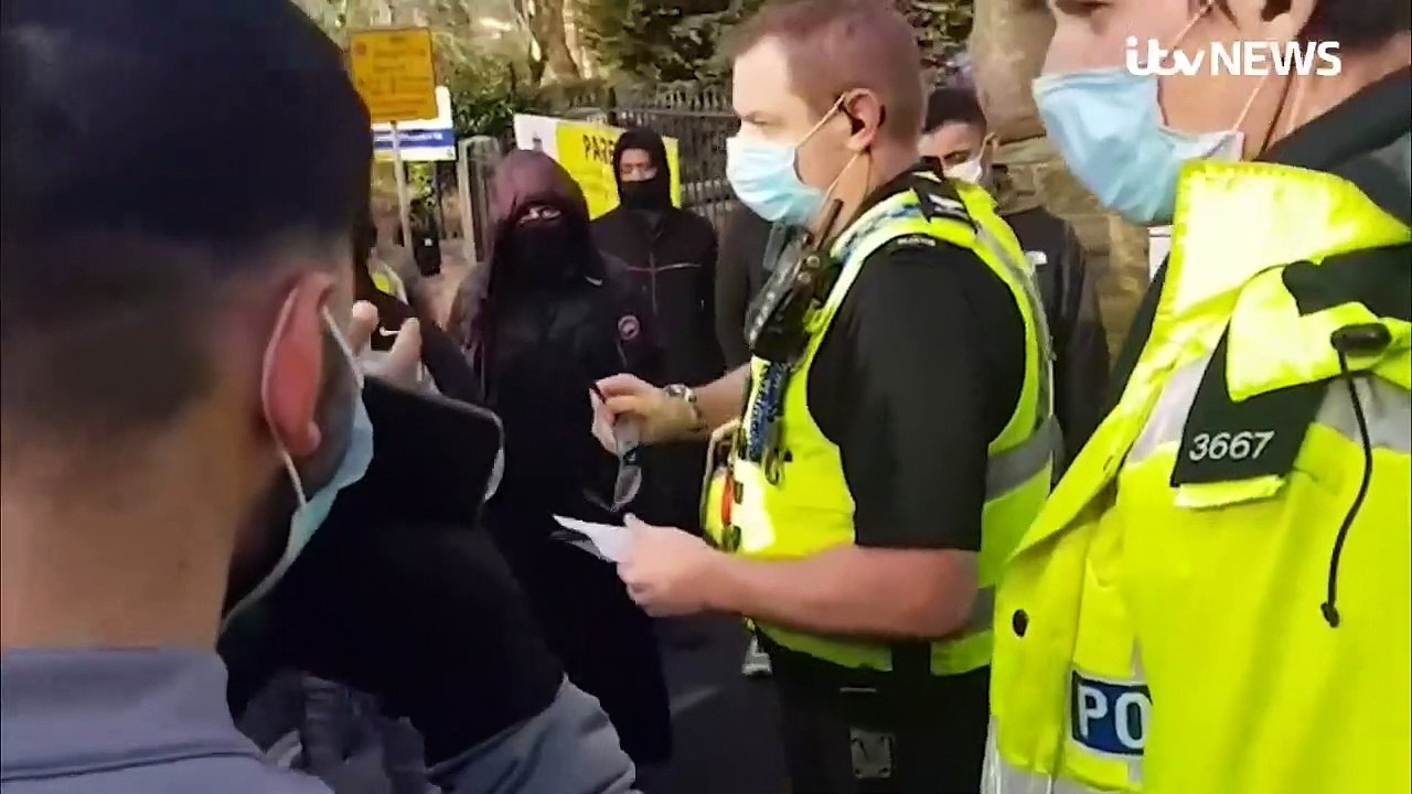 Une école du nord de l’Angleterre décide de suspendre un enseignant pour avoir montré en classe une caricature du prophète Mahomet.