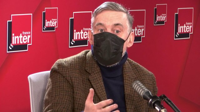 François Sureau rend hommage à Bertrand Tavernier : J'ai eu ce sentiment de tristesse hier : quand Tavernier était mort, je me suis rendu compte que la liste de ses films était close. Des phrases de ses films me sont revenus en foule.