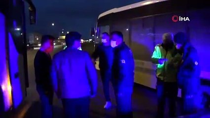 Şehirlerarası otobüste maske tartışması...Yolcu muavinin boğazını sıktı