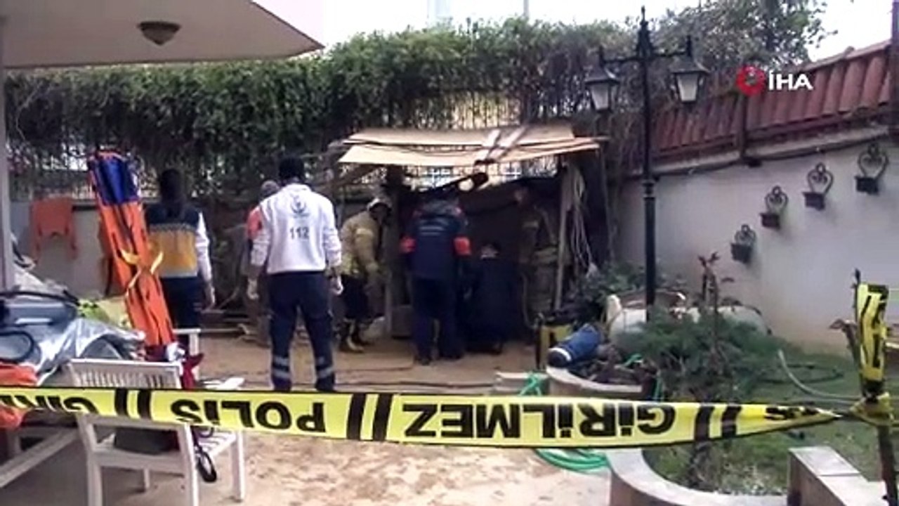 Üsküdar’da kanalizasyon çukuruna düşen işçiyi itfaiye ekipleri kurtardı