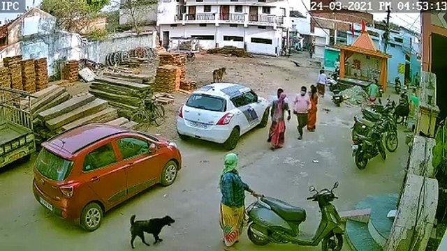 कांग्रेस पार्षद ने जड़ा महिला को थप्पड़, सीसीटीवी में कैद हुई वारदात