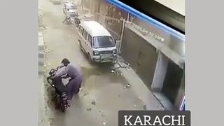 Thieves Steal Bike From Mehmoodabad No. 6 in Karachi
