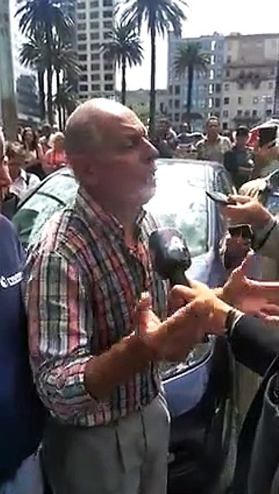 ¿Está convencido de vacunarse? Si escucha lo que cuenta este hombre es probable que después no lo esté tanto