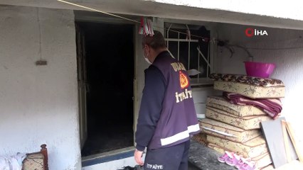 Yangında 2 küçük çocuk dumandan zehirlendi