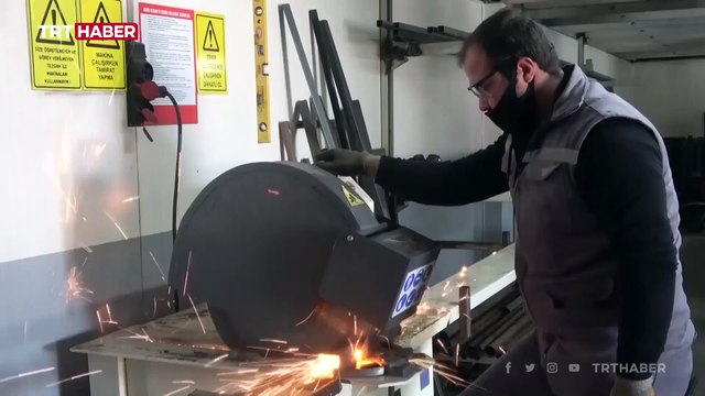 Belediye bütçesine atıl malzemeler le katkı sağlanıyor