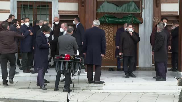 Son dakika haberleri... Cumhurbaşkanı Erdoğan: Aşı çalışmalarımız devam ederken, ilaç çalışması da yerli olarak devam ediyor