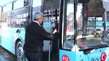 Son dakika haber! MERSİN Büyükşehir otobüsünde şoförlük yapıyor, yolcuların sevgisini kazanıyor