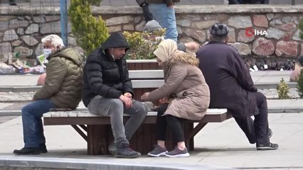 Çok yüksek riskli ilde kurallar hiçe sayılıyor