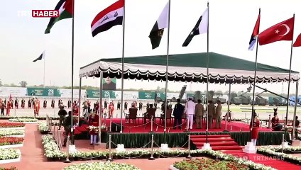 Türkiye'den Pakistan’a Mehter jesti, SOLOTÜRK selamlaması