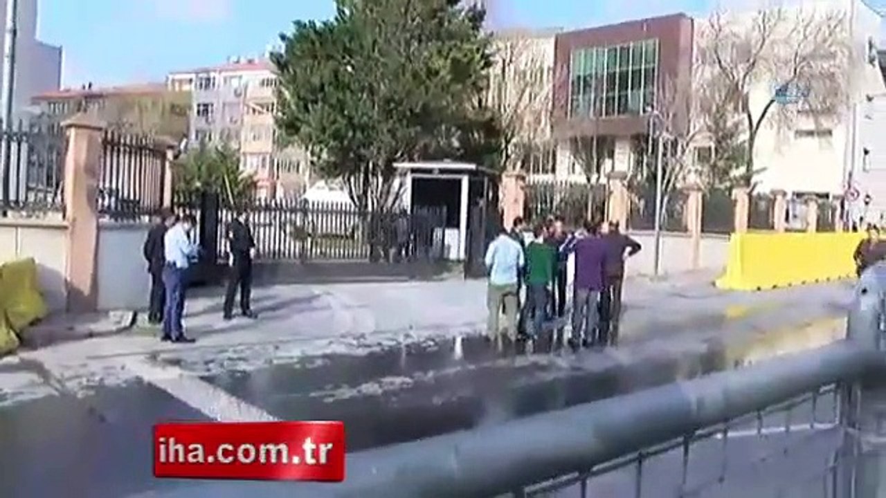 İstanbul Emniyet Müdürlüğü önünde çatışma