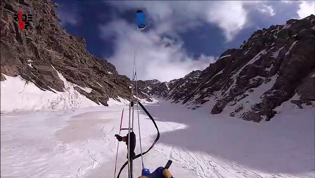 L'exploit de Johann Civel et Hugues Beaume en snowkite