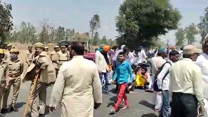 किसान यूनियन ने भी किया प्रदर्शन