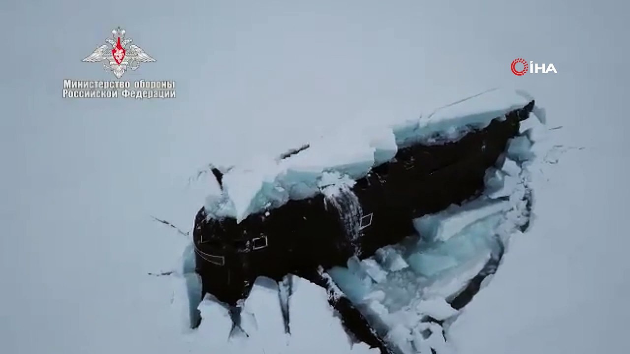 - Rusya'ya ait 3 nükleer denizaltı aynı anda yüzeye çıktı- Rus Donanması tarihinde bir ilk yaşandı