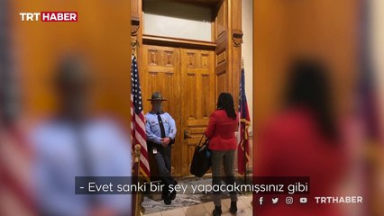 ABD'de valinin kapısını çalan milletvekiline ters kelepçe