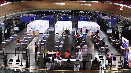 Photo Hebdo : des cadavres plastifiés, une vue de rêve à Rio et un mariage pluvieux