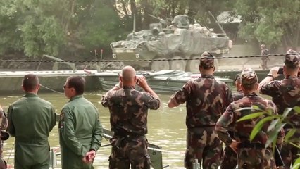 US and Hungarian Soldiers Conduct Tactical River Crossing