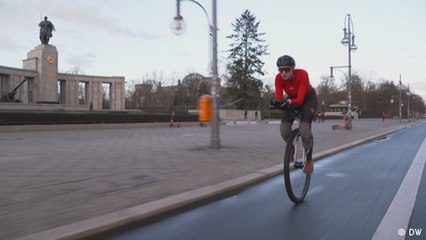 Rasend schnell auf dem Einrad: Jana Tenambergen