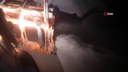 Erzincan’da karayolları ekiplerinin yoğun kar mesaisi