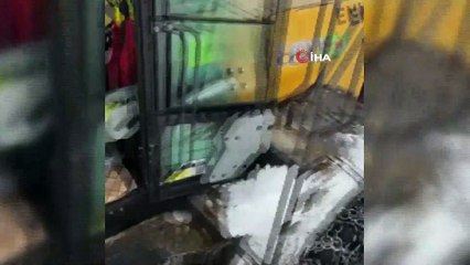 Bayburt’ta çığ düşmesi sonucu kapanan köy yolu ulaşıma açıldı