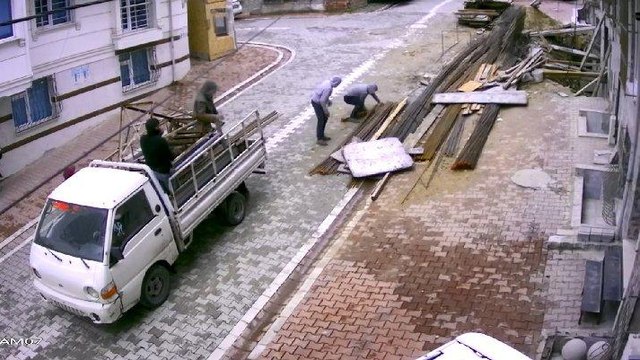 İstanbul’da inşaattan demirleri böyle çaldılar