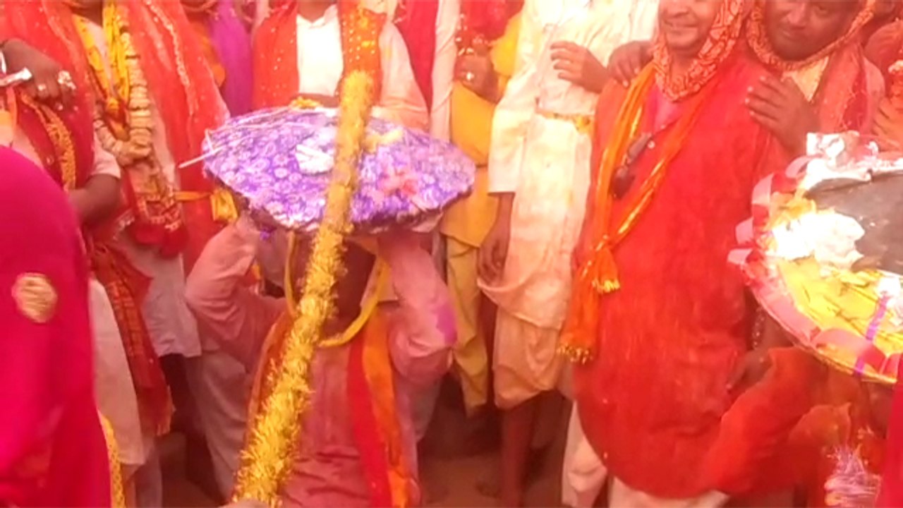 लट्ठमार होली बरसाना 2021 का पूरा वीडियो | Barsa...