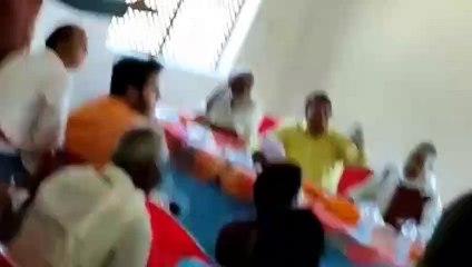 भाजपा पार्टी की बैठक में पंचायत उम्मीदवारों का हंगामा