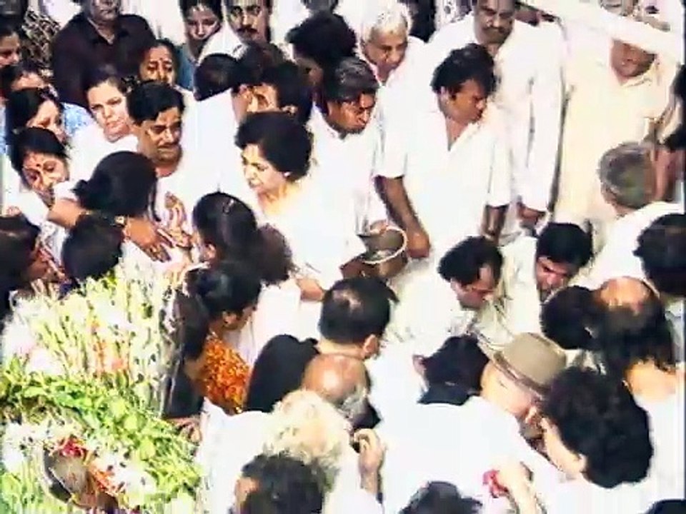 Divya Bharati' Sad and Untimely End