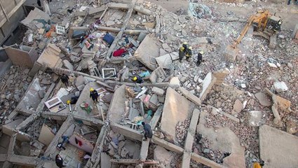 Mısır'da 10 katlı bina çöktü: 8 ölü, 29 yaralı