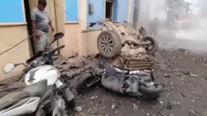 Скачать видео: Explota en Colombia un coche bomba en un ataque terrorista que deja 16 heridos