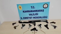Son dakika haber: KAHRAMANMARAŞ - Polis denetimlerinde 19 silah ele geçirildi