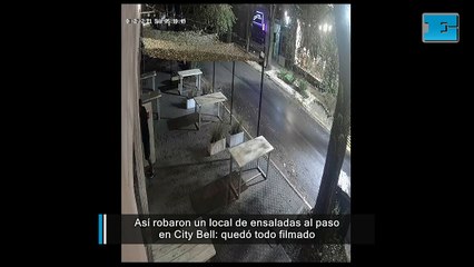 Así robó un delincuente un local de ensaladas al paso en City Bell