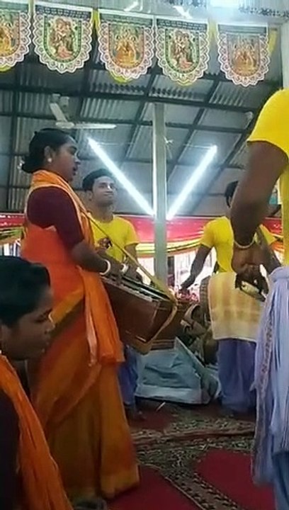 Eknam Kirton  Gan 2021. Hare Krishna Hare Krishna Krishna Krishna Hare Hare Hare Rama Hare Rama Rama Rama Hare Hare.