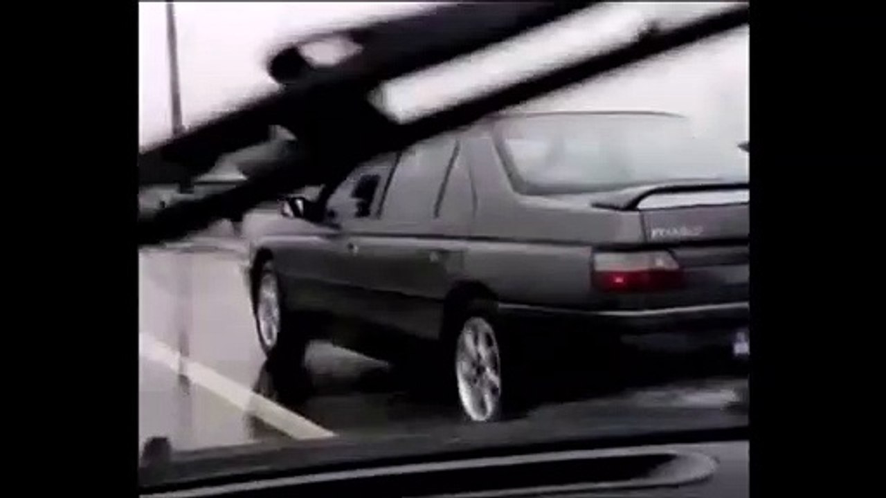 Essuie-glace en mode russe... On fait comme on peut