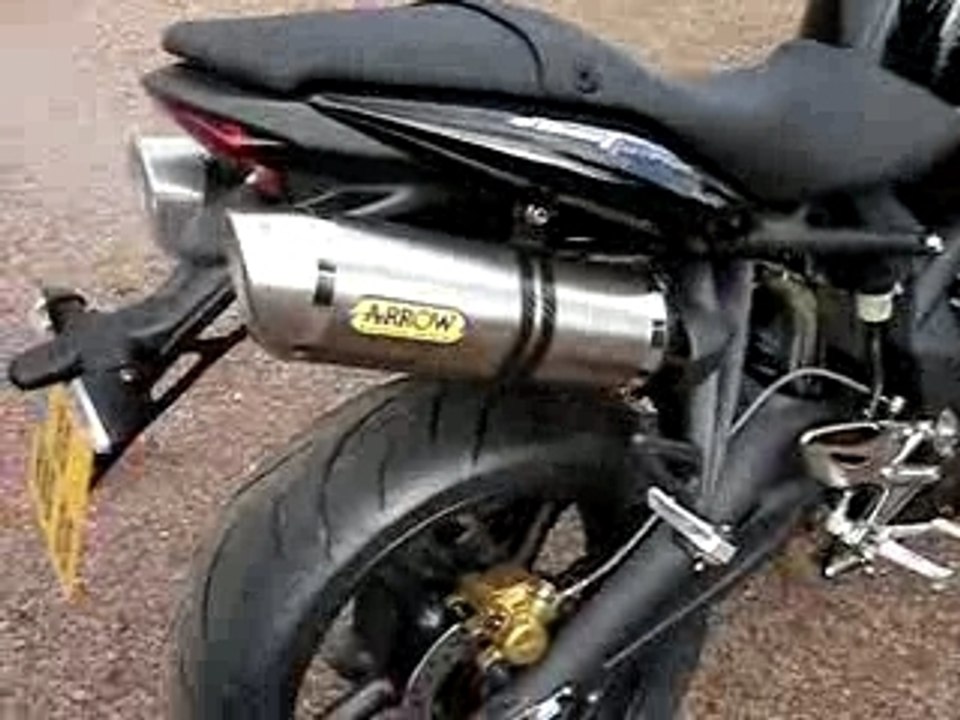 Triumph street triple 675 arrow