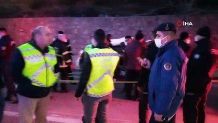 Yolcu otobüsü ile otomobil çarpıştı: 3 ölü, 11 yaralı