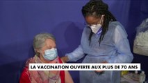 La vaccination ouverte aux plus de 70 ans