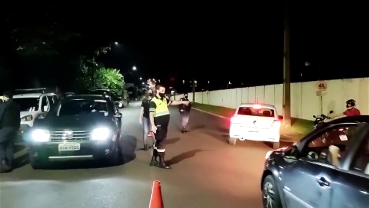 Forças de segurança saem às ruas para fiscalizações em vários locais da cidade