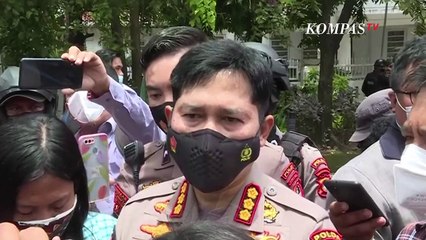 Download Video: Polisi Konfirmasi Ada Potongan Tubuh Usai Ledakan Bom Bunuh Diri di Depan Gereja Katedral Makassar