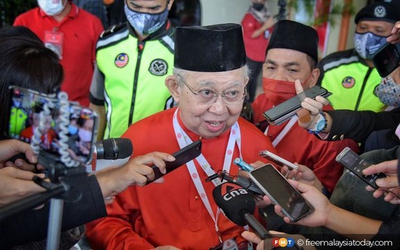 Kita lawan jika PAS masih bersama PN, kata Tengku Razaleigh