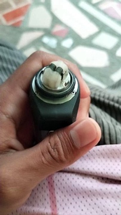 vapes