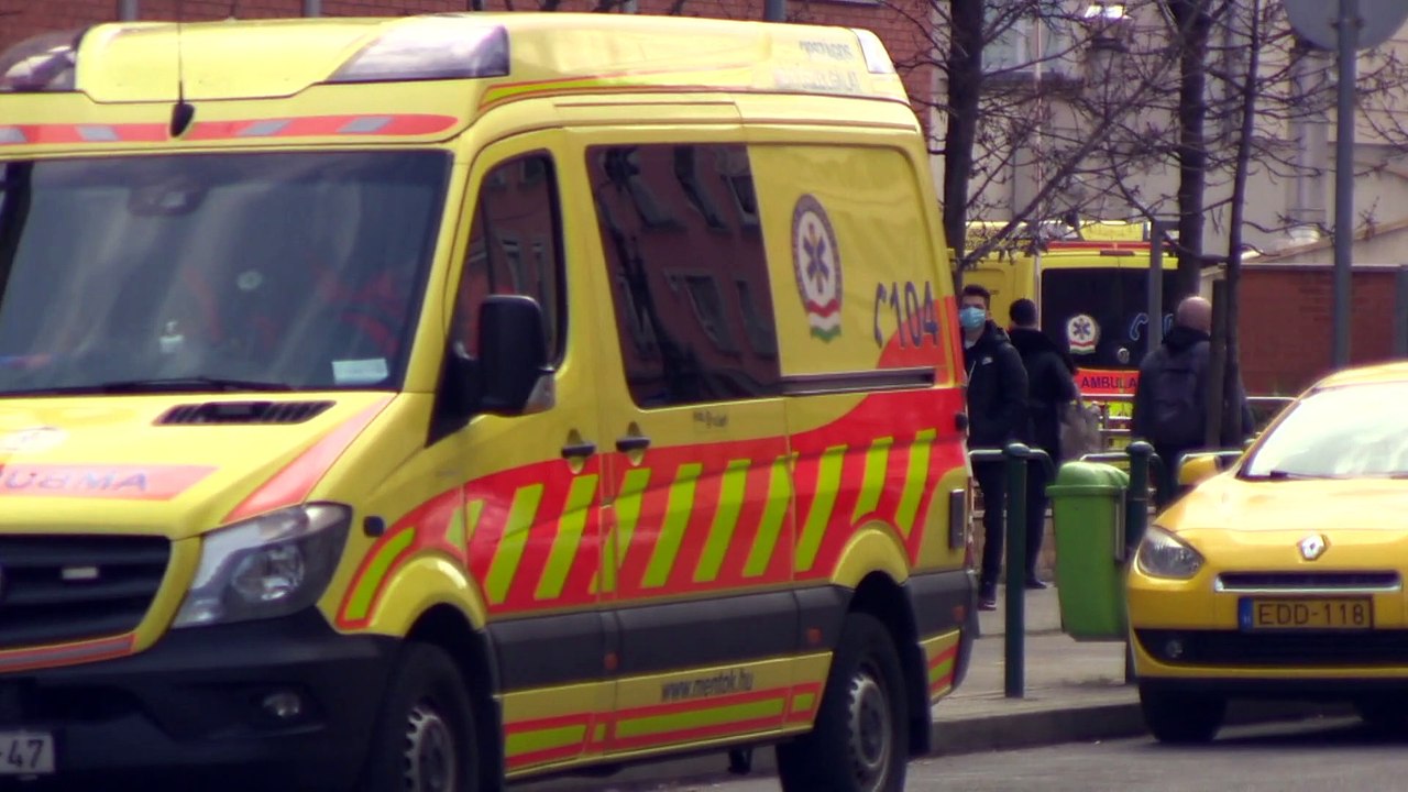 Koronavírus: 9082 új fertőzött itthon, egy nap alatt 220-an haltak meg