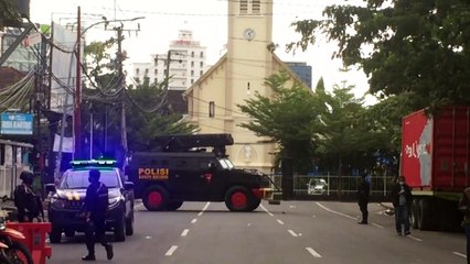 Indonésie: une cathédrale visée par un attentat après la messe des Rameaux