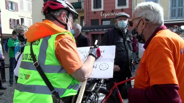Près de 500 personnes ont marché , à Martigues, pour une vraie loi climat