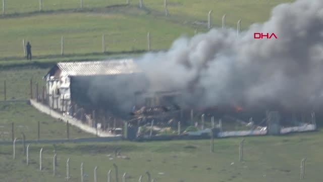 Son dakika haberi: Arnavutköy'de itfaiye aracı çamura saplandı