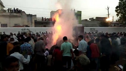 आस्था की होली जली, कल होगा रंगों का उल्लास