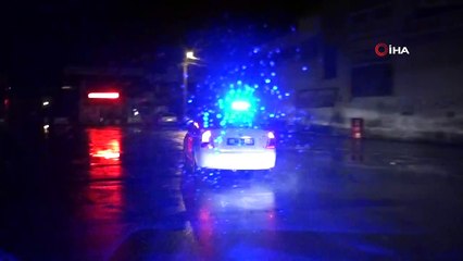 - Ehliyetsiz sürücü, muayenesiz araçla, tüfek ve uyuşturucu maddelerle yakalandı