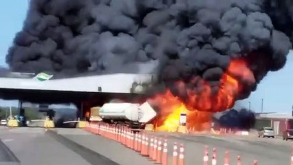 Caminhão atinge pedágio na BR-050 e deixa, ao menos, quatro mortos