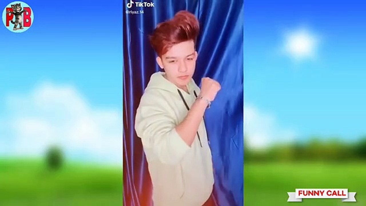 Riyaz_Aly___Billu_Comedy___%E0%A4%B0%E0%A4%BF%E0%A4%AF%E0%A4%BE%E0%A4%9C_%E0%A4%85%E0%A4%B2%E0%A5%80_V_S_%E0%A4%AC%E0%A4%BF%E0%A4%B2%E0%A5%8D%E0%A4%B2%E0%A5%82_%E0%A4%95%E0%A4%BE%E0%A4%AE%E0%A5%87%E0%A4%A1%E0%A5%80___Funny_C(360p)