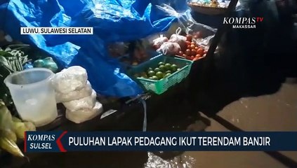Puluhan Lapak Pedagang Ikut Terendam Banjir