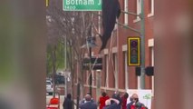ABD'de polis tarafından öldürülen siyahi Botham Jean'in adı caddeye verildi